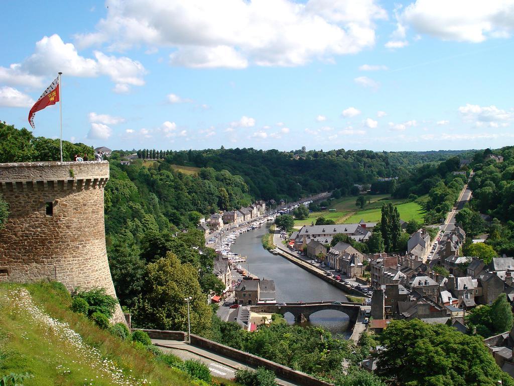 Le Medieval - Hotel Le Challonge Dinan Kültér fotó